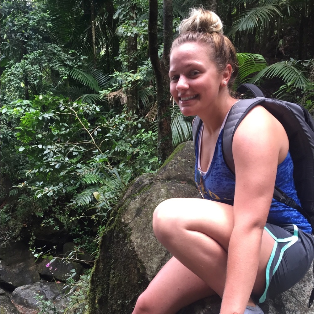 Meet your Posher, Kayla